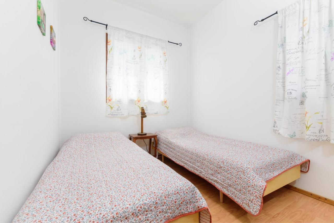Apartment Adriana On Peaceful Location With Pool 普拉 外观 照片